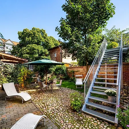 Johannis - Schrangen-suites-1389 Apartamento