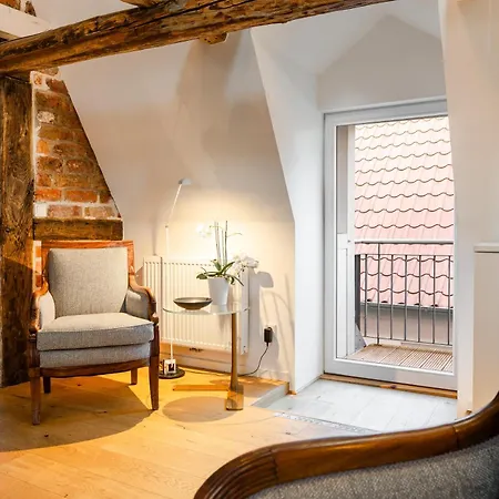 Johannis - Schrangen-suites-1389 Lejlighed