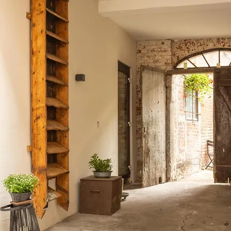 Apartment Johannis - Schrangen-suites-1389 Luneburg